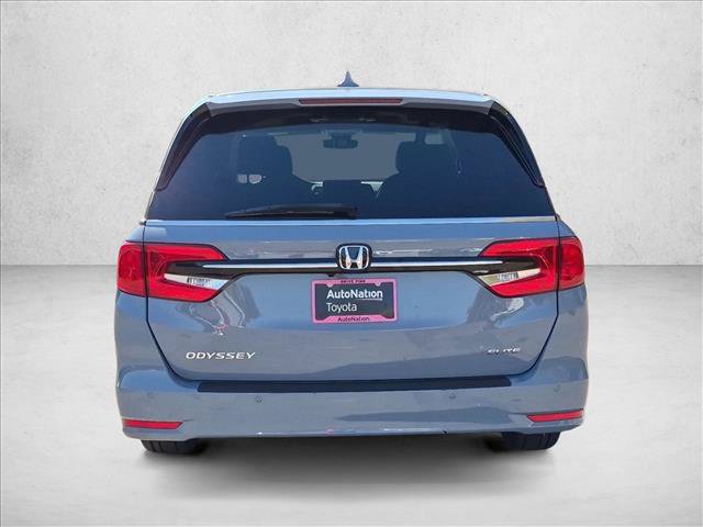 Used 2023 Honda Odyssey Elite image 7