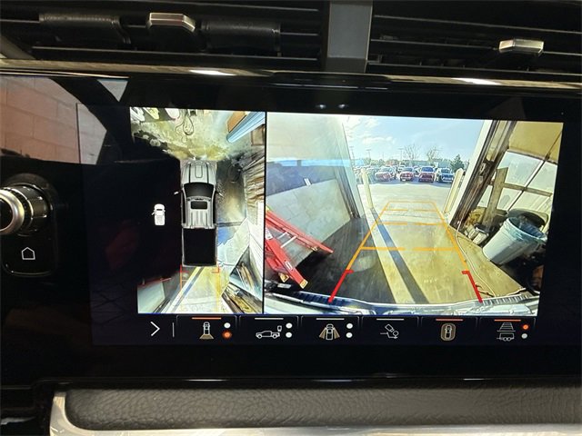 Certified 2025 GMC Sierra 3500 Denali w/ Denali Reserve Package image 17