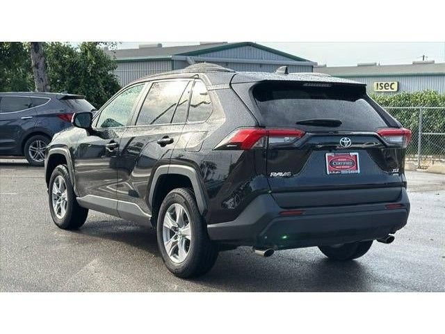 Certified 2025 Toyota RAV4 XLE AWD/4WD image 9