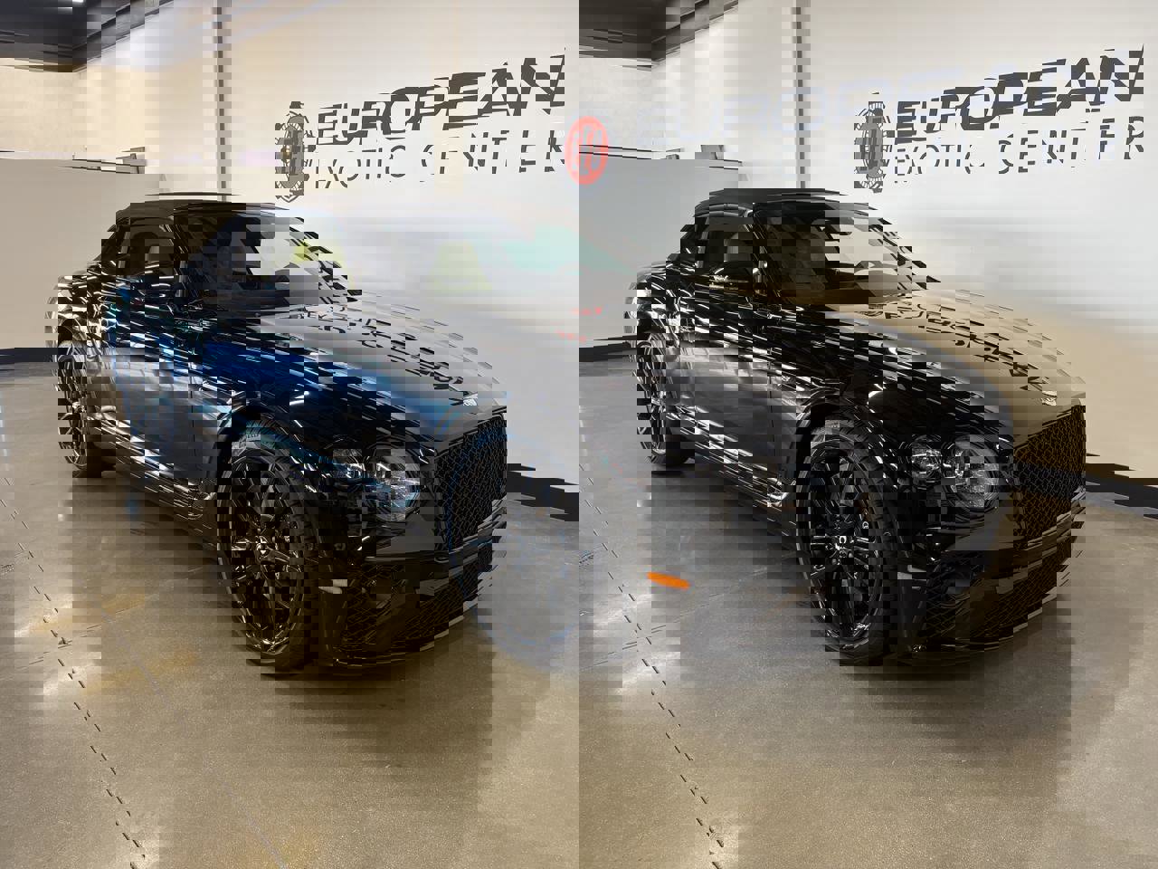 Used 2021 Bentley Continental GT image 33