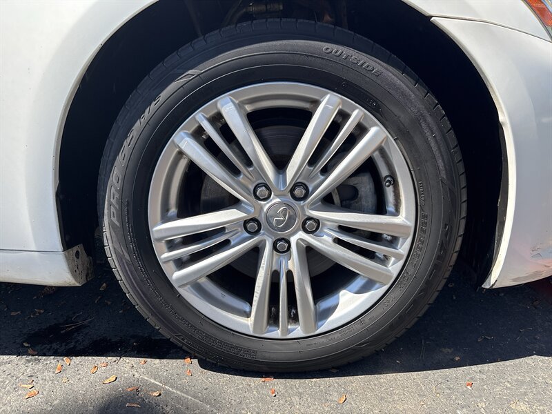 Used 2012 INFINITI G25 Journey RWD image 15