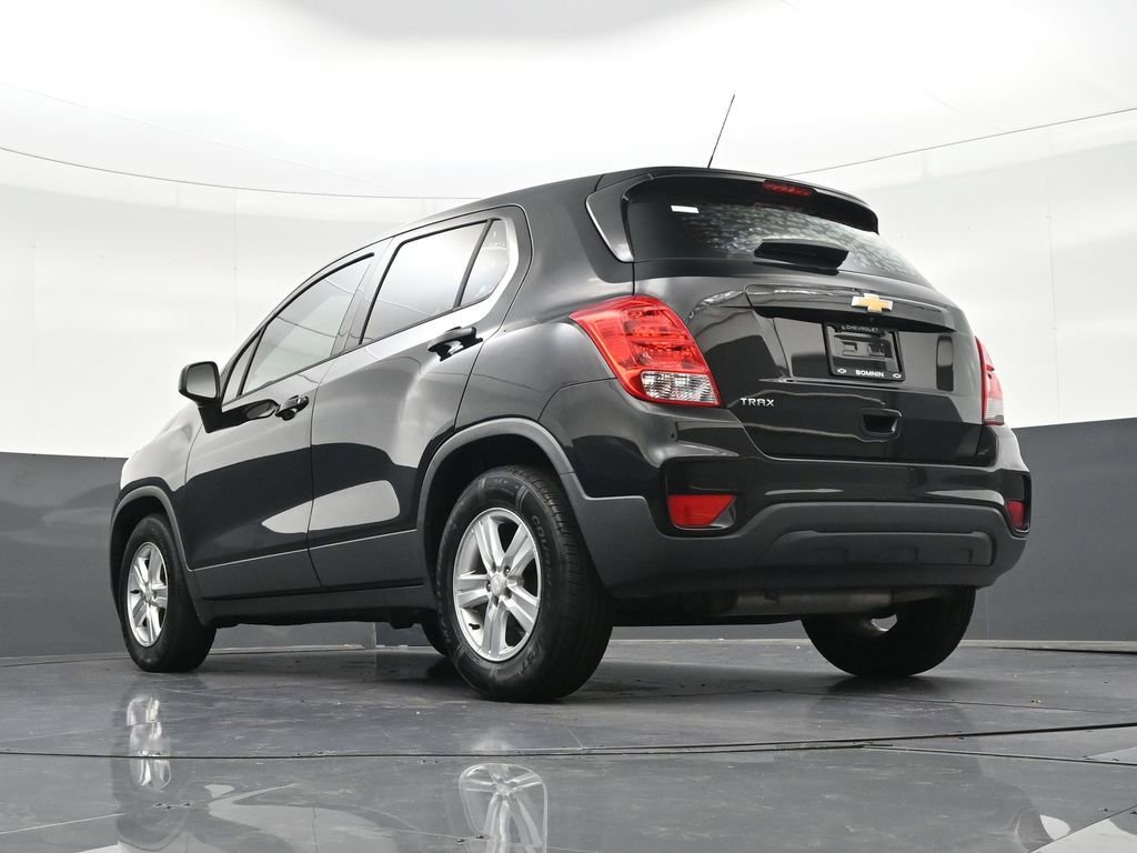 Used 2020 Chevrolet Trax LS FWD image 25
