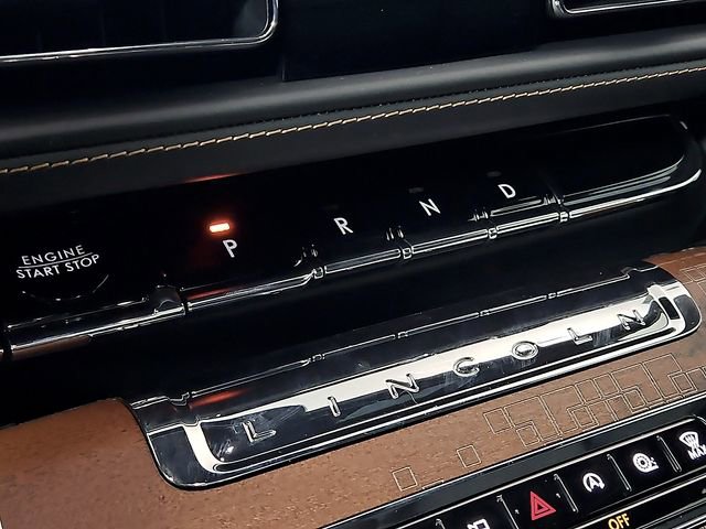 New 2026 Lincoln Aviator Black Label w/ Jet Appearance Package image 15