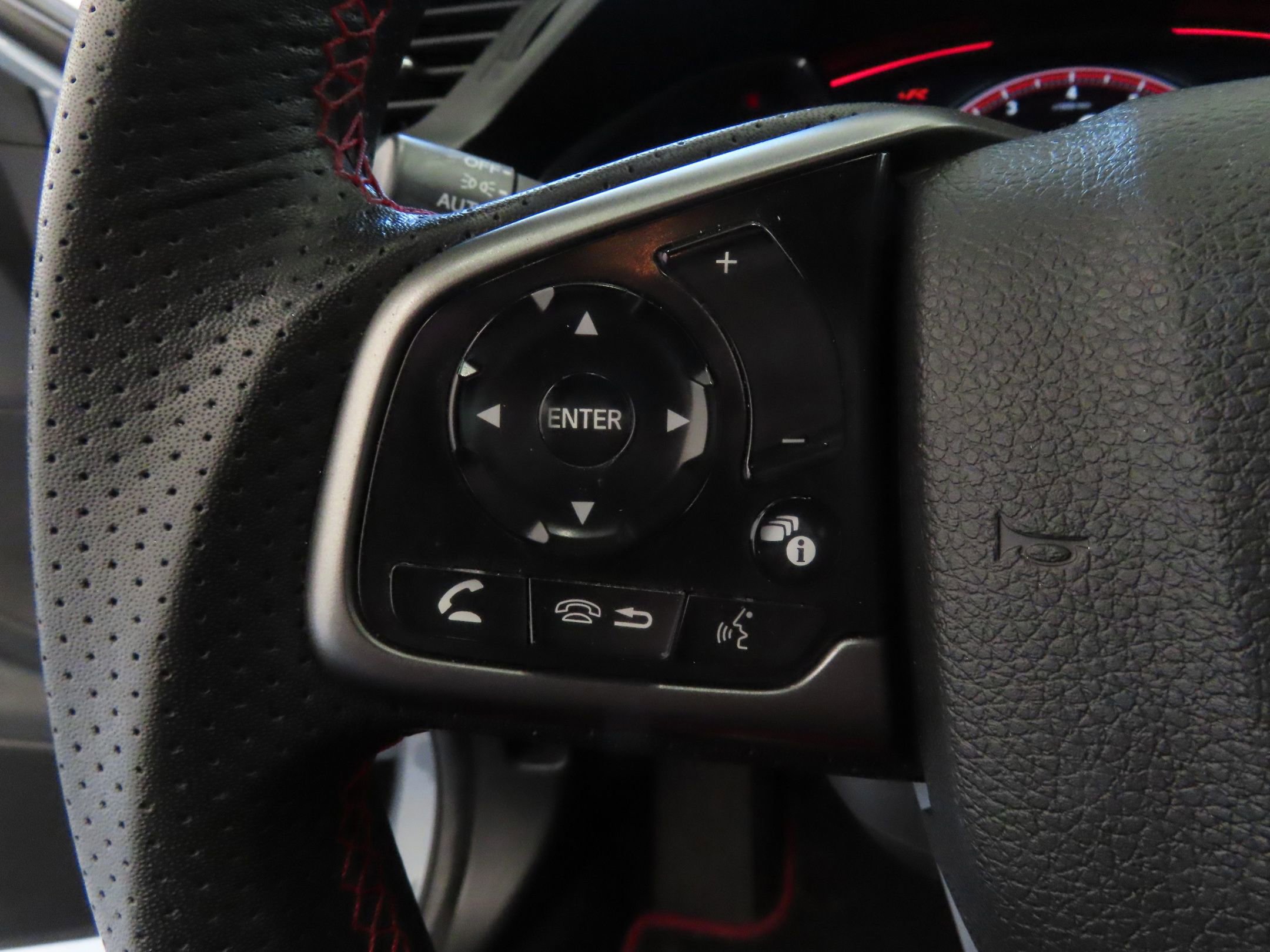 Used 2019 Honda Civic Type R image 15