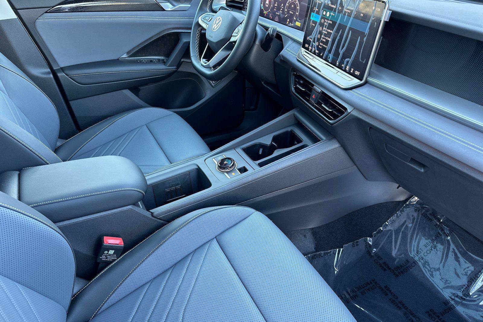 New 2026 Volkswagen Tiguan SE image 15