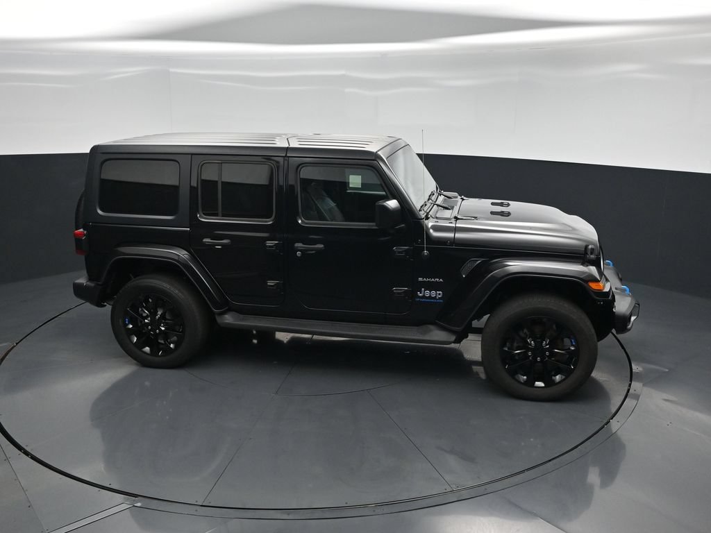 Used 2023 Jeep Wrangler Unlimited Sahara AWD/4WD image 49