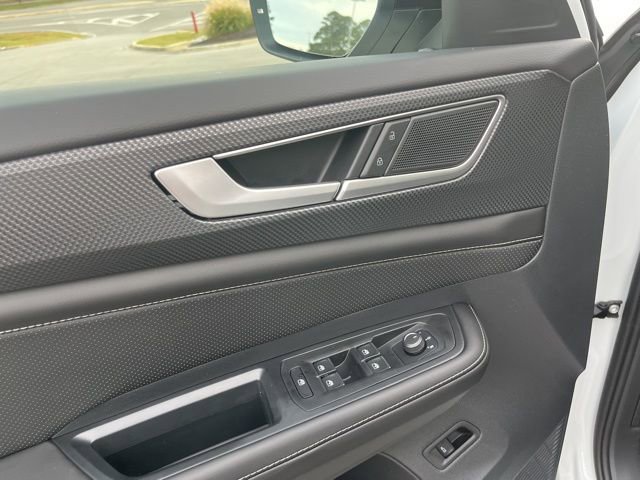 New 2026 Volkswagen Atlas Cross Sport SEL R-Line image 7
