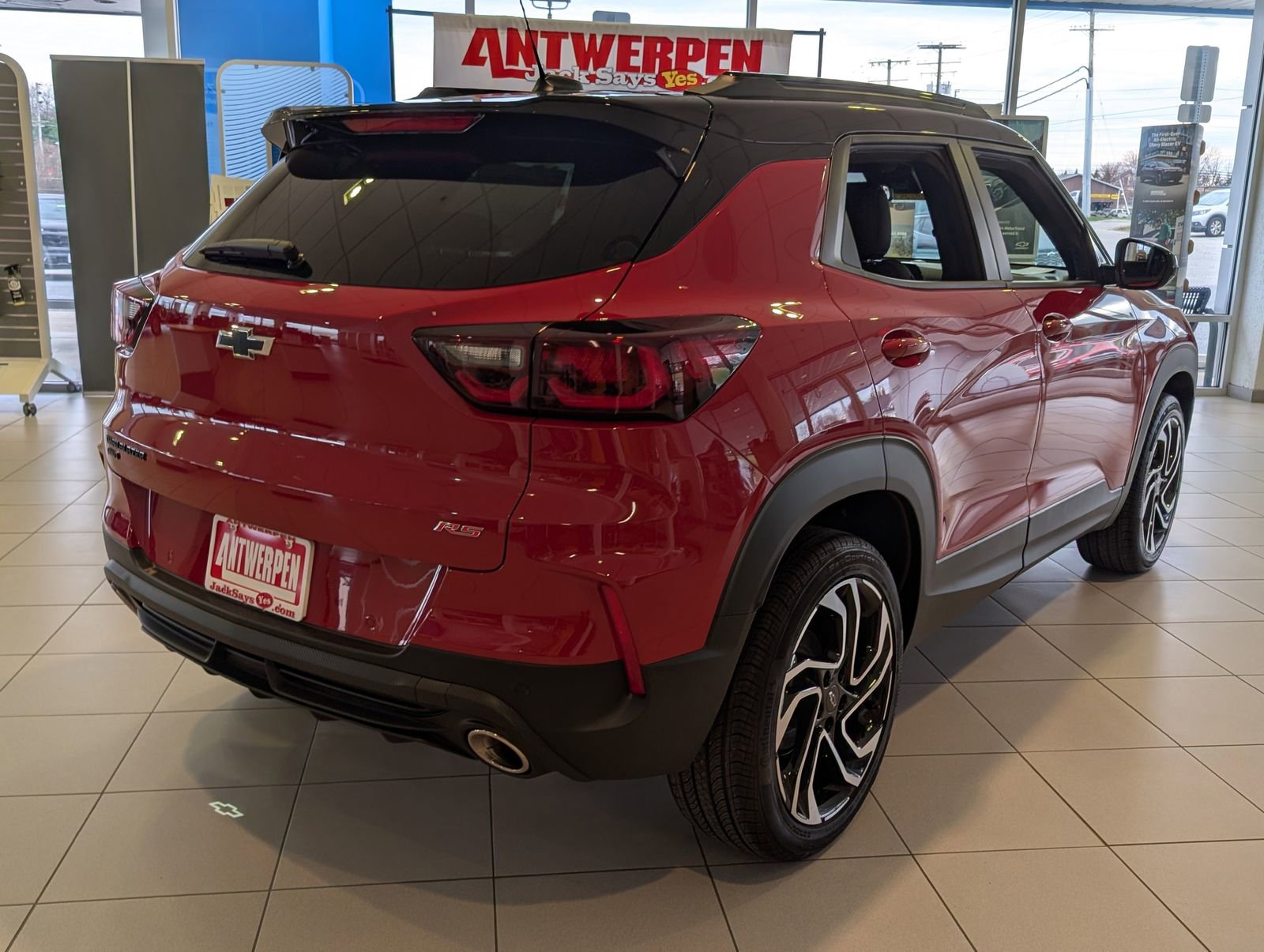 New 2026 Chevrolet TrailBlazer RS w/ Convenience Package image 2