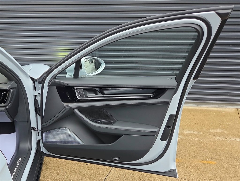 New 2026 Porsche Panamera GTS image 20