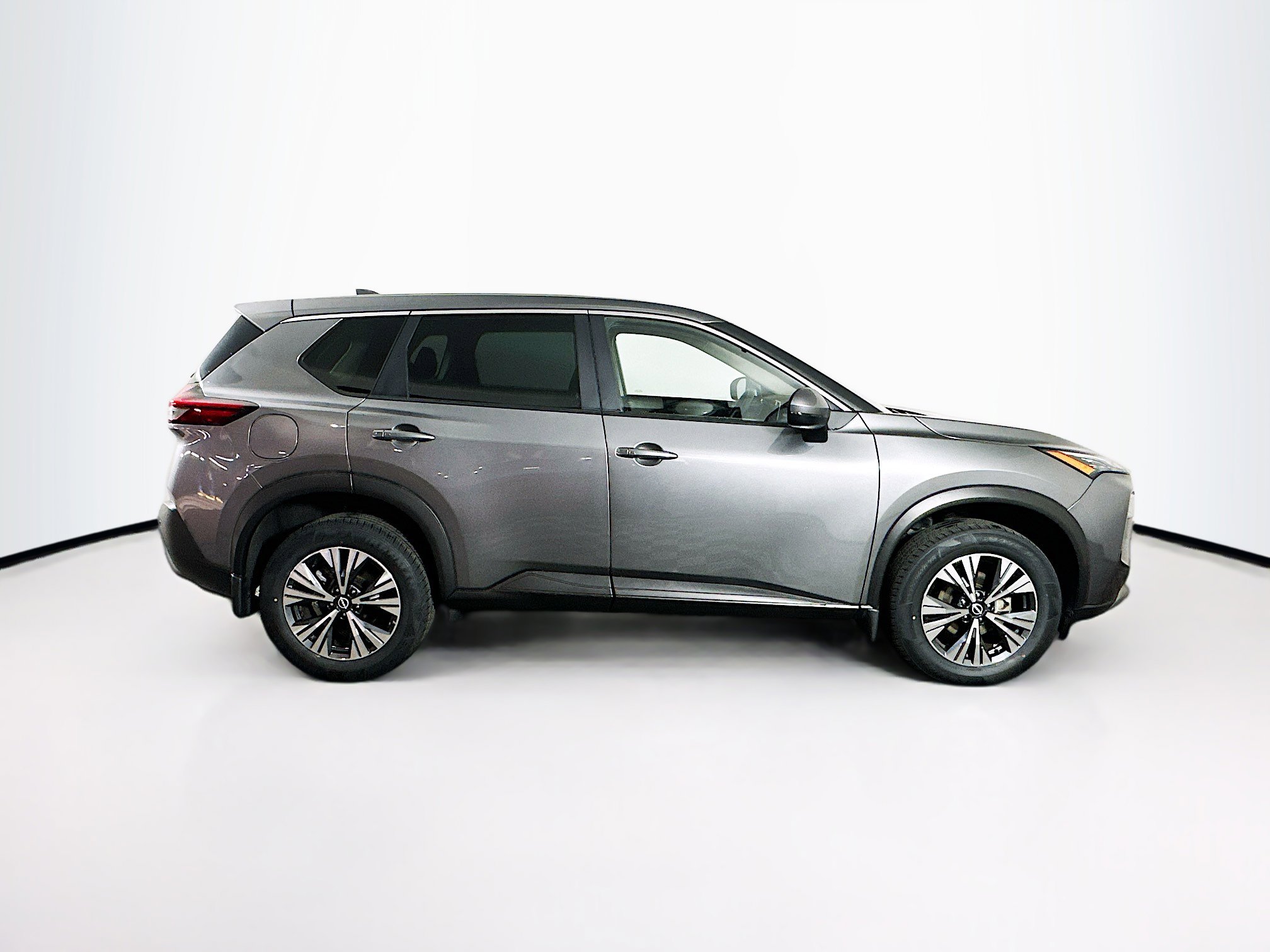 Used 2023 Nissan Rogue SV image 10