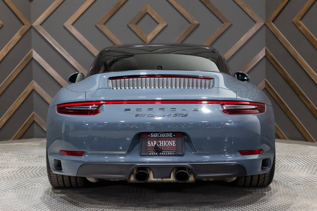 Used 2018 Porsche 911 Targa 4 GTS image 12