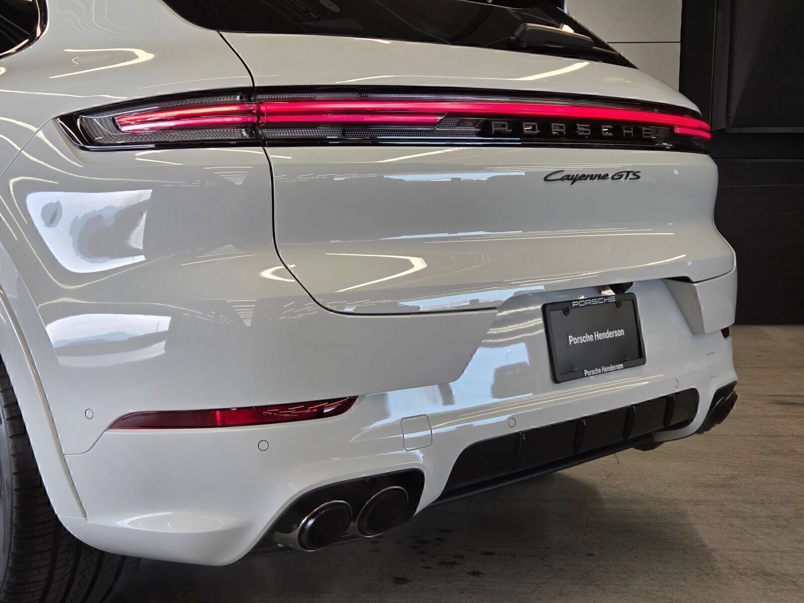 Used 2026 Porsche Cayenne GTS AWD/4WD image 8