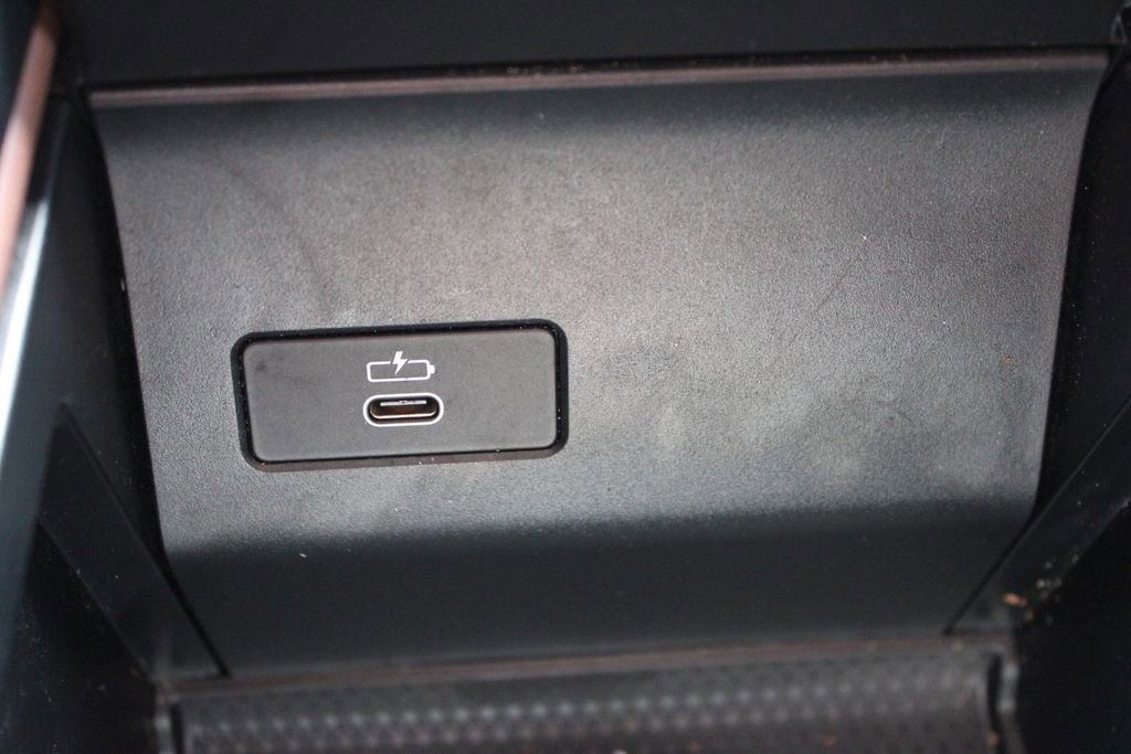 Used 2024 BMW X5 xDrive40i w/ M Sport Package image 50