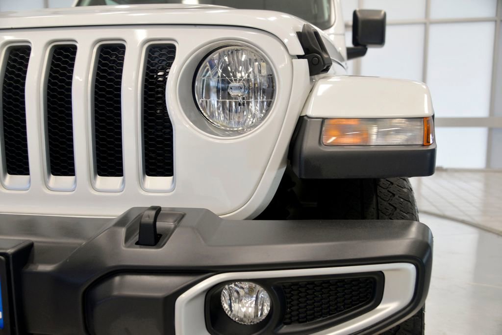 Used 2021 Jeep Wrangler Unlimited Sahara w/ Cold Weather Group image 11