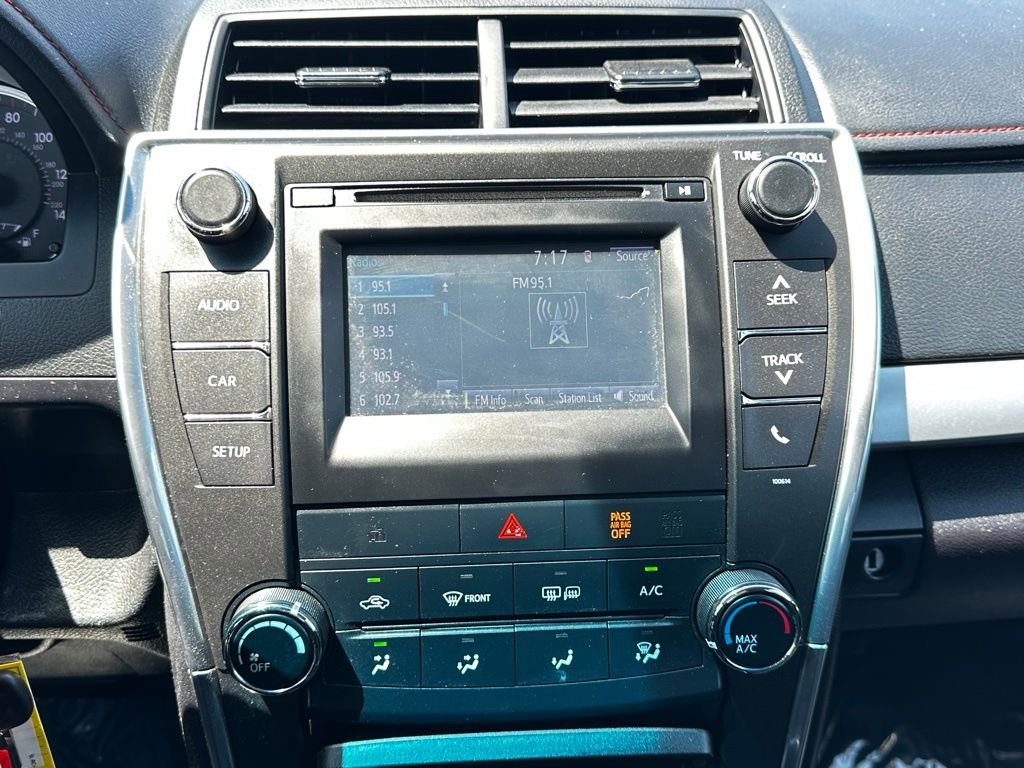 Used 2017 Toyota Camry SE FWD image 25