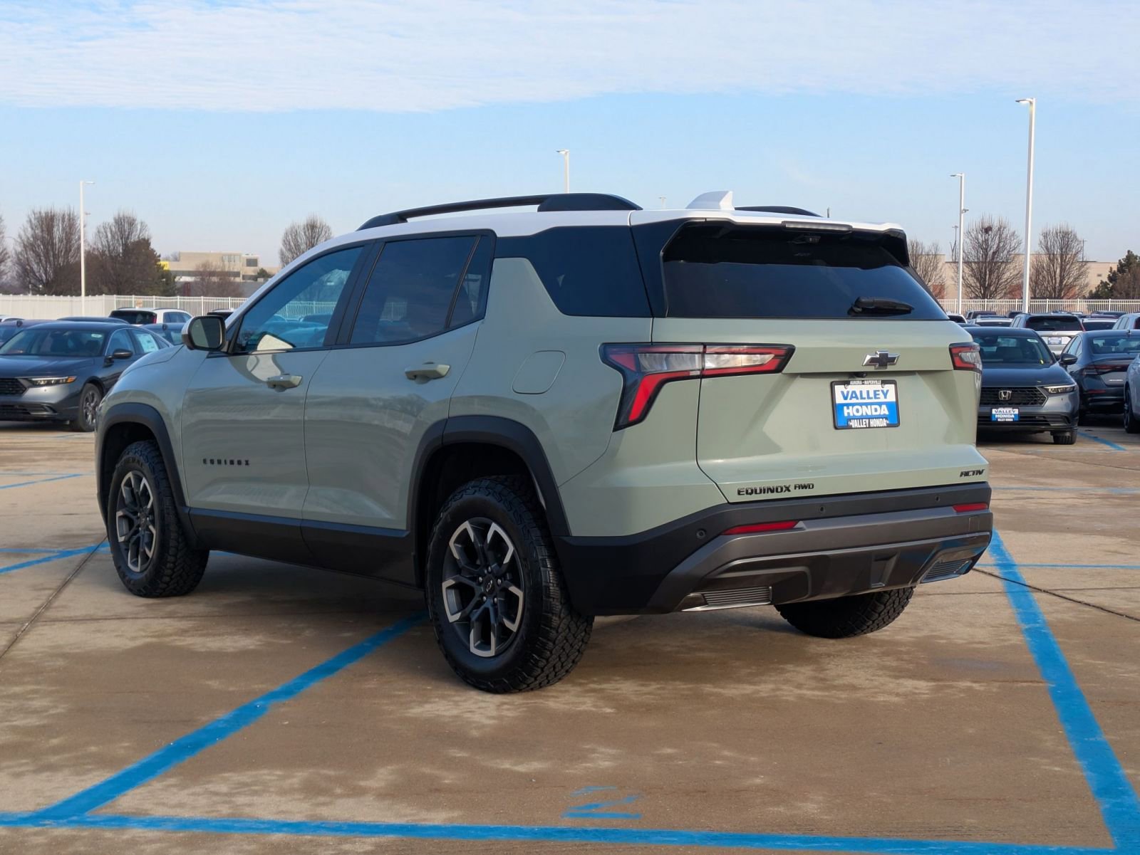 Used 2025 Chevrolet Equinox ACTIV w/ Safety and Technology Package image 8