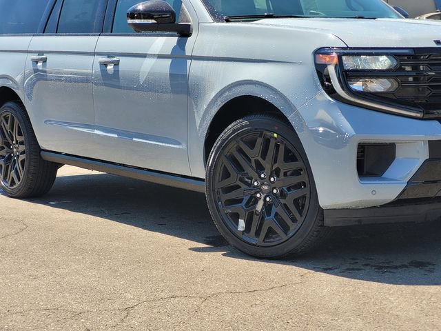 New 2027 Ford Expedition Max Platinum w/ Stealth Performance Package AWD/4WD image 2