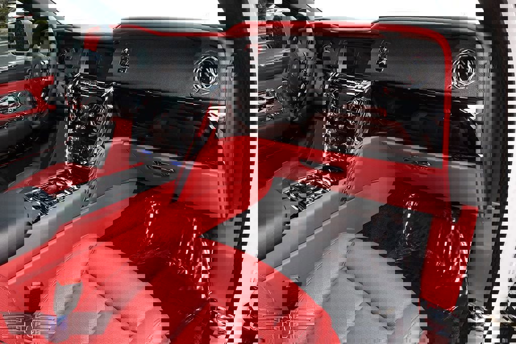 Used 2019 Rolls-Royce Cullinan image 34