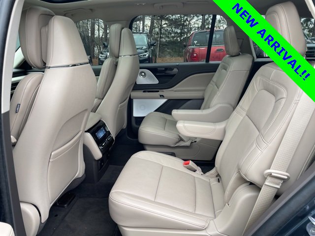 Used 2024 Lincoln Aviator Reserve w/ Equipment Group 201A image 9