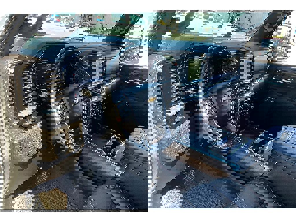 Used 2024 Chevrolet Silverado 3500 High Country w/ High Country Premium Package image 15