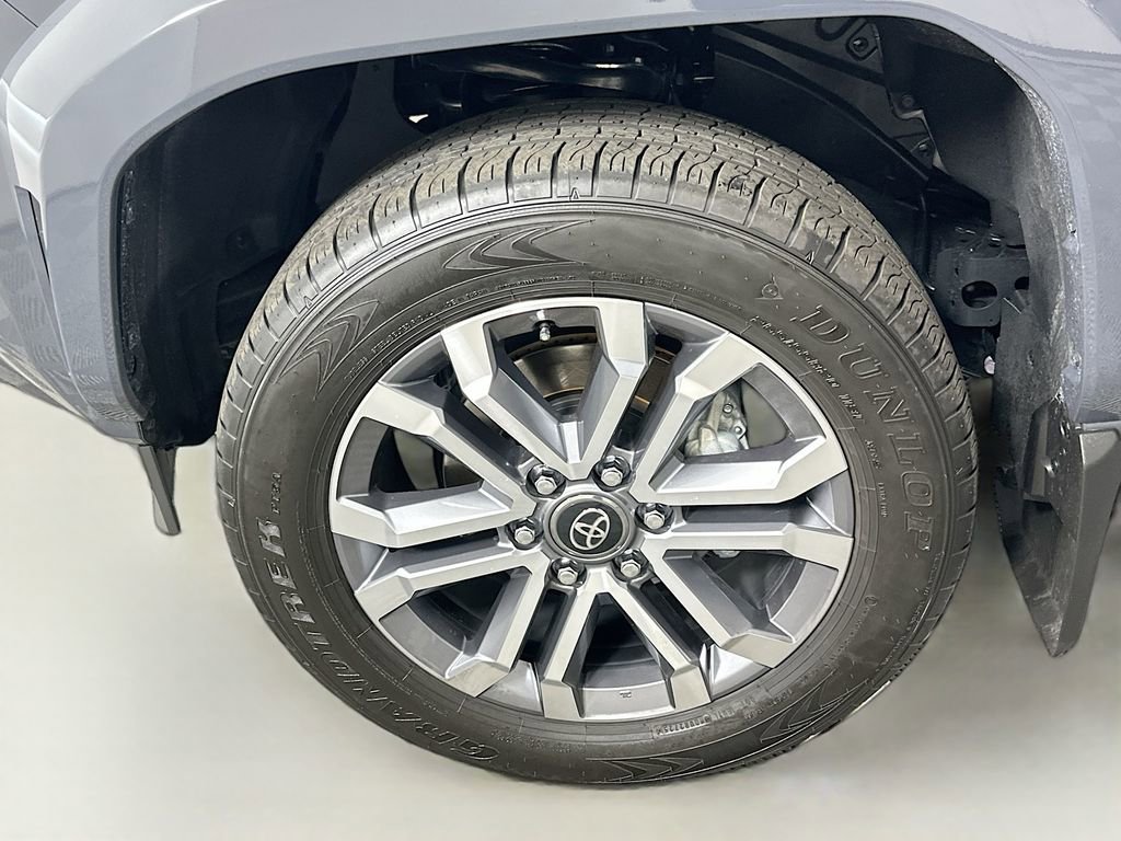 Certified 2025 Toyota 4Runner Limited image 32