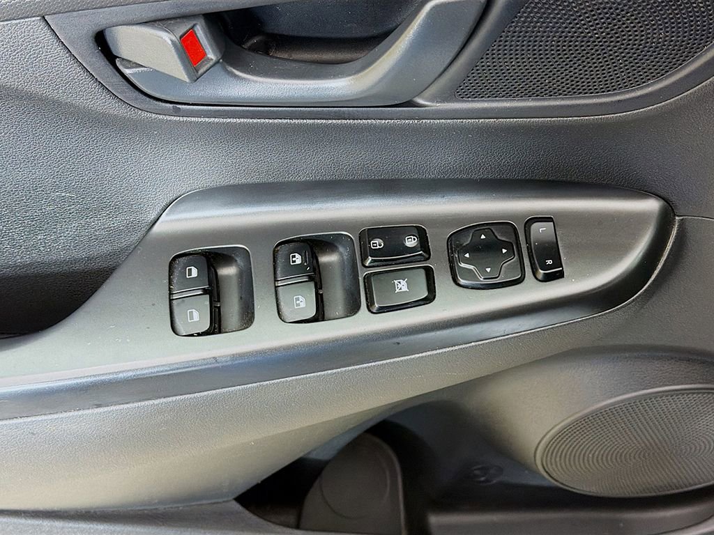 Used 2023 Hyundai Kona SEL w/ Cargo Package image 25