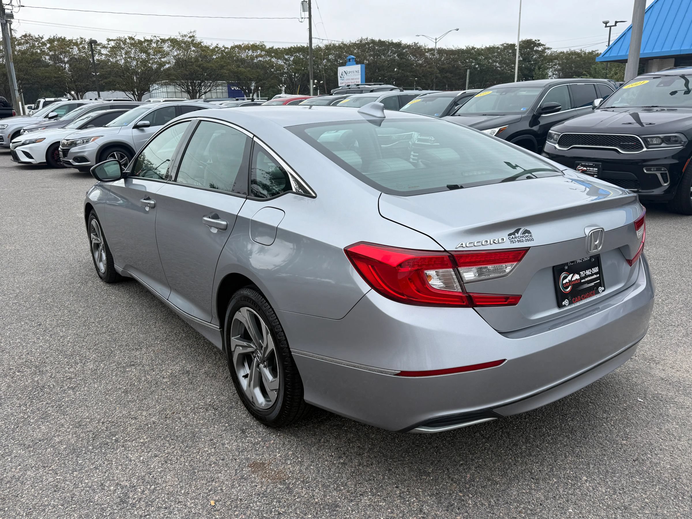 Used 2018 Honda Accord EX-L image 10