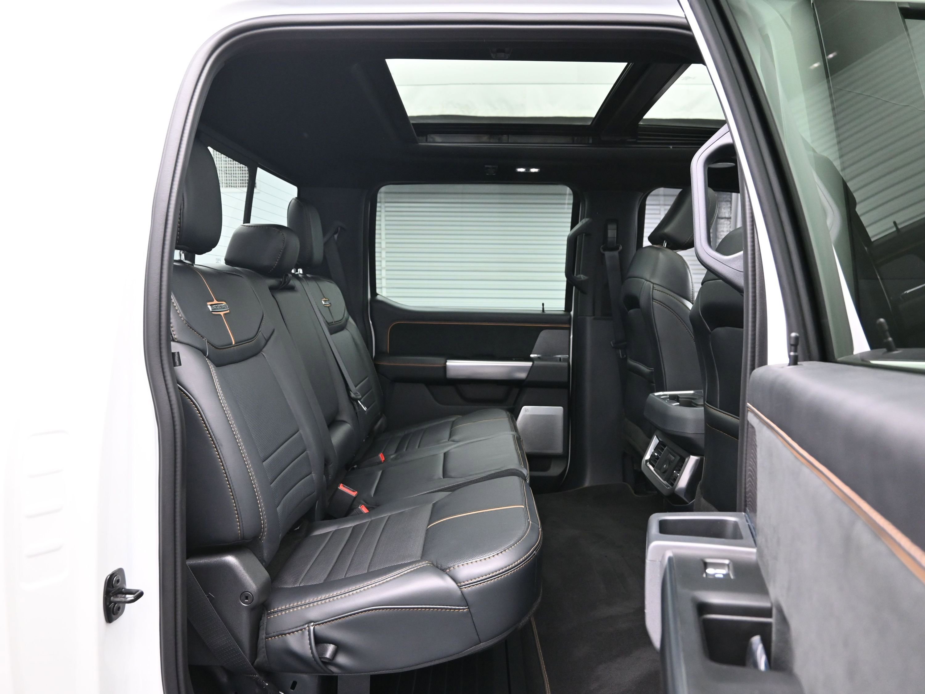 Used 2024 Ford F250 Platinum w/ Tremor Off-Road Package image 12