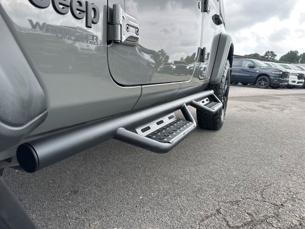 Used 2021 Jeep Wrangler Unlimited Sport AWD/4WD image 16