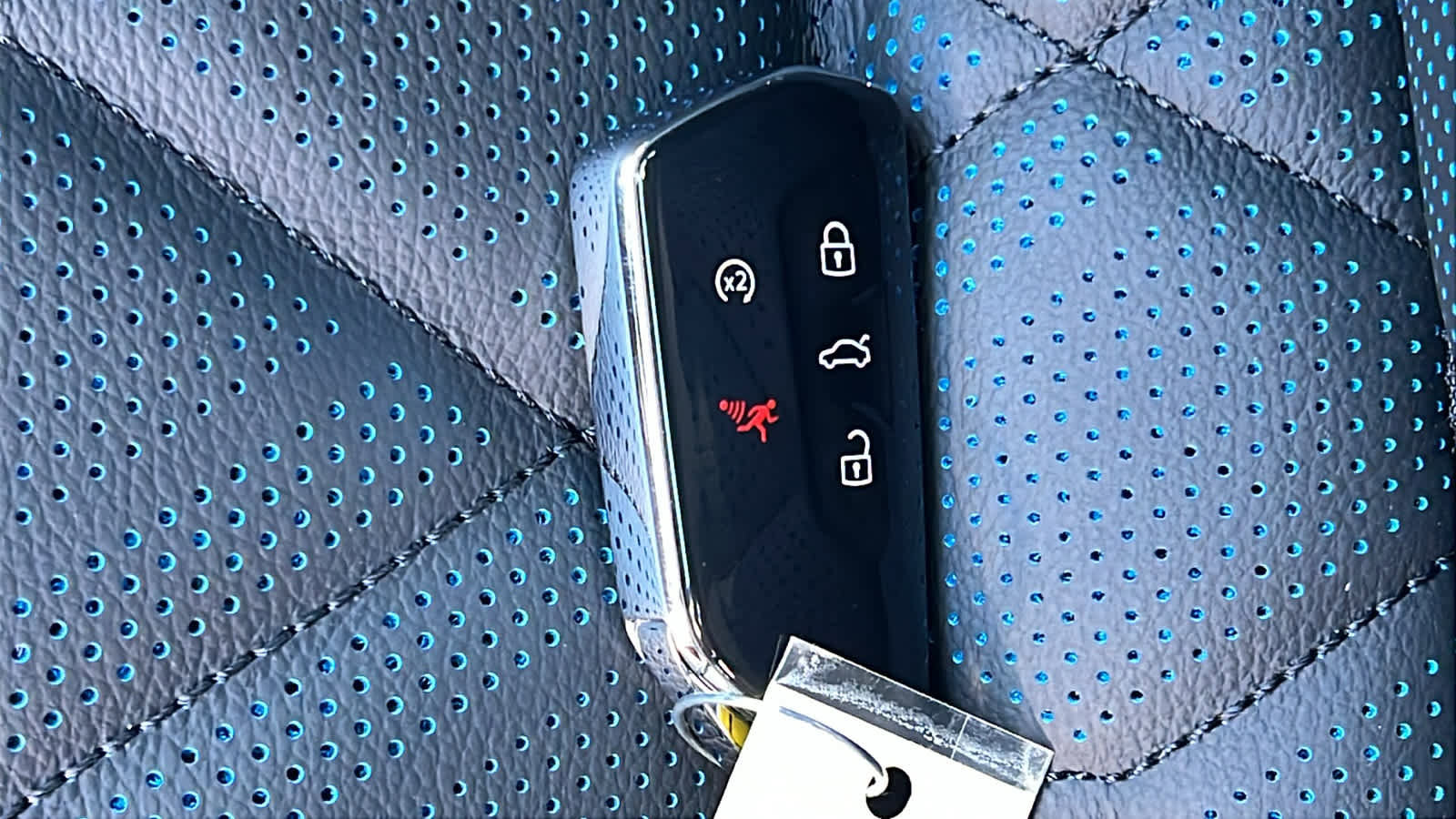 New 2026 Volkswagen Atlas Cross Sport SEL Premium R-Line image 29