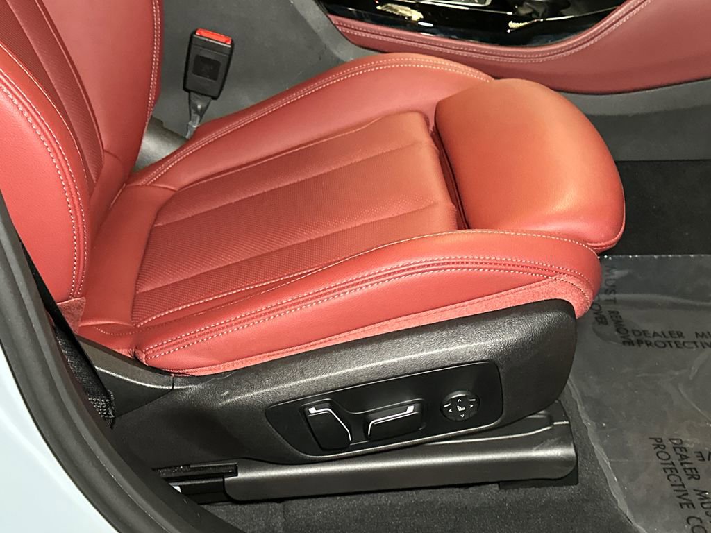 Used 2024 BMW X4 M40i w/ Premium Package AWD/4WD image 13