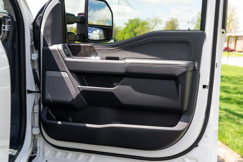Used 2023 Ford F250 Lariat w/ Lariat Ultimate Package AWD/4WD image 61