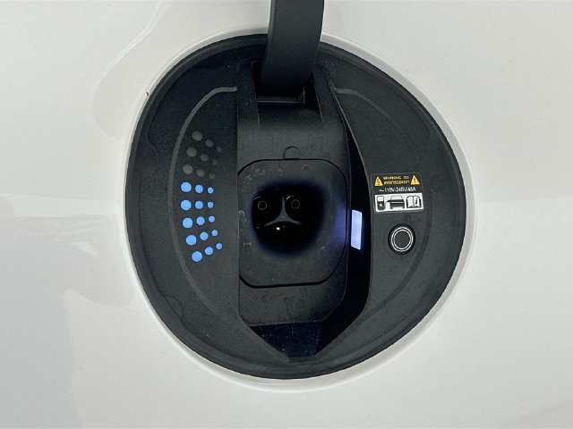 New 2026 Genesis GV60 RWD image 24