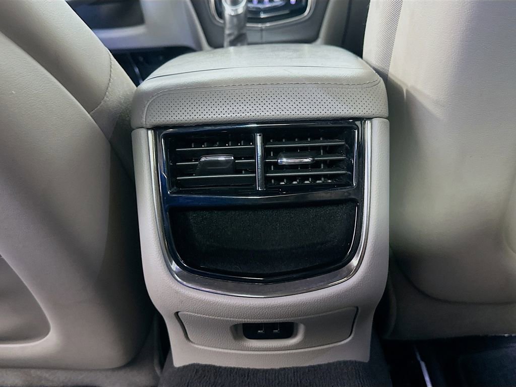 Used 2018 Cadillac CTS Luxury image 27