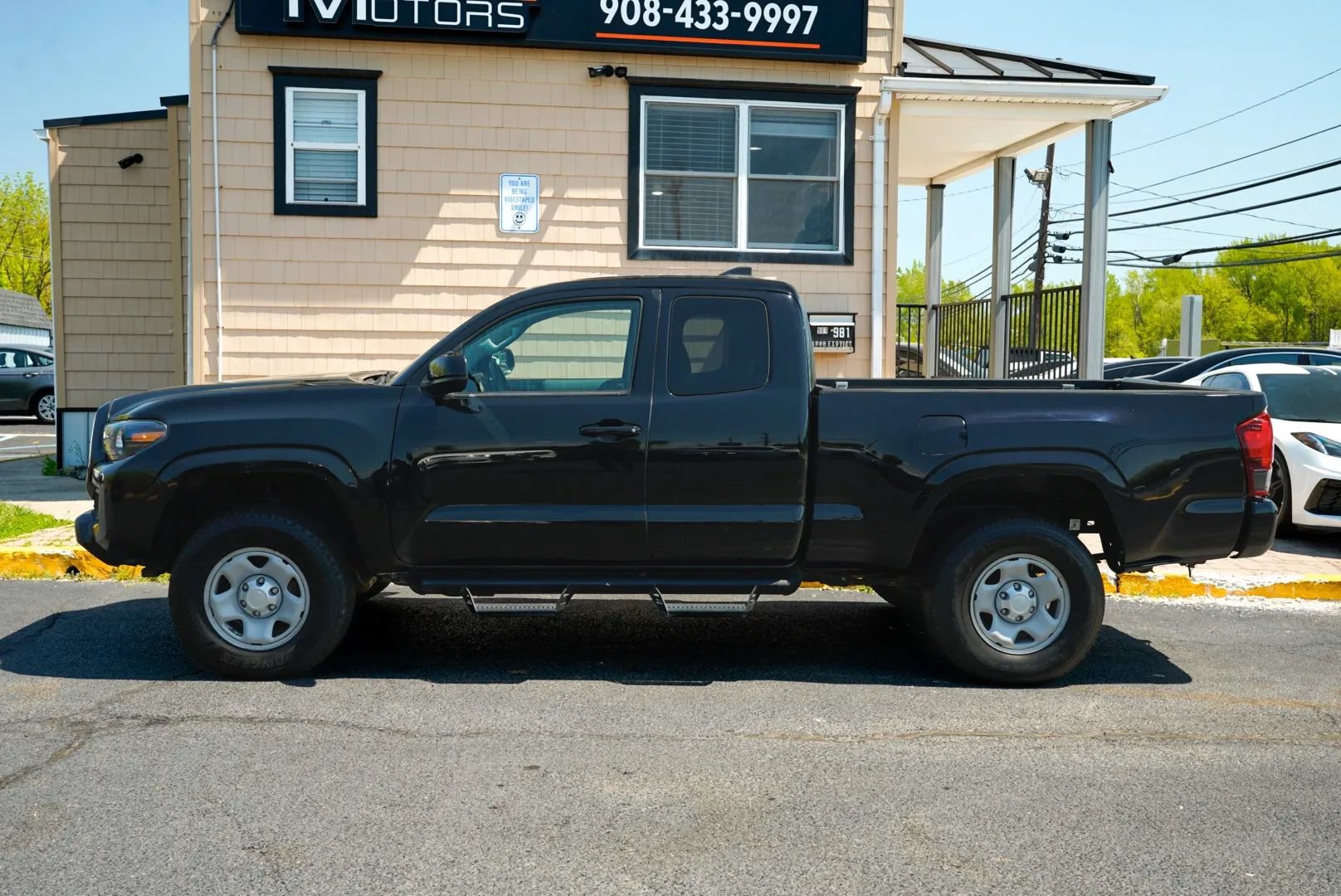 Used 2019 Toyota Tacoma SR w/ SR Convenience Package AWD/4WD image 8