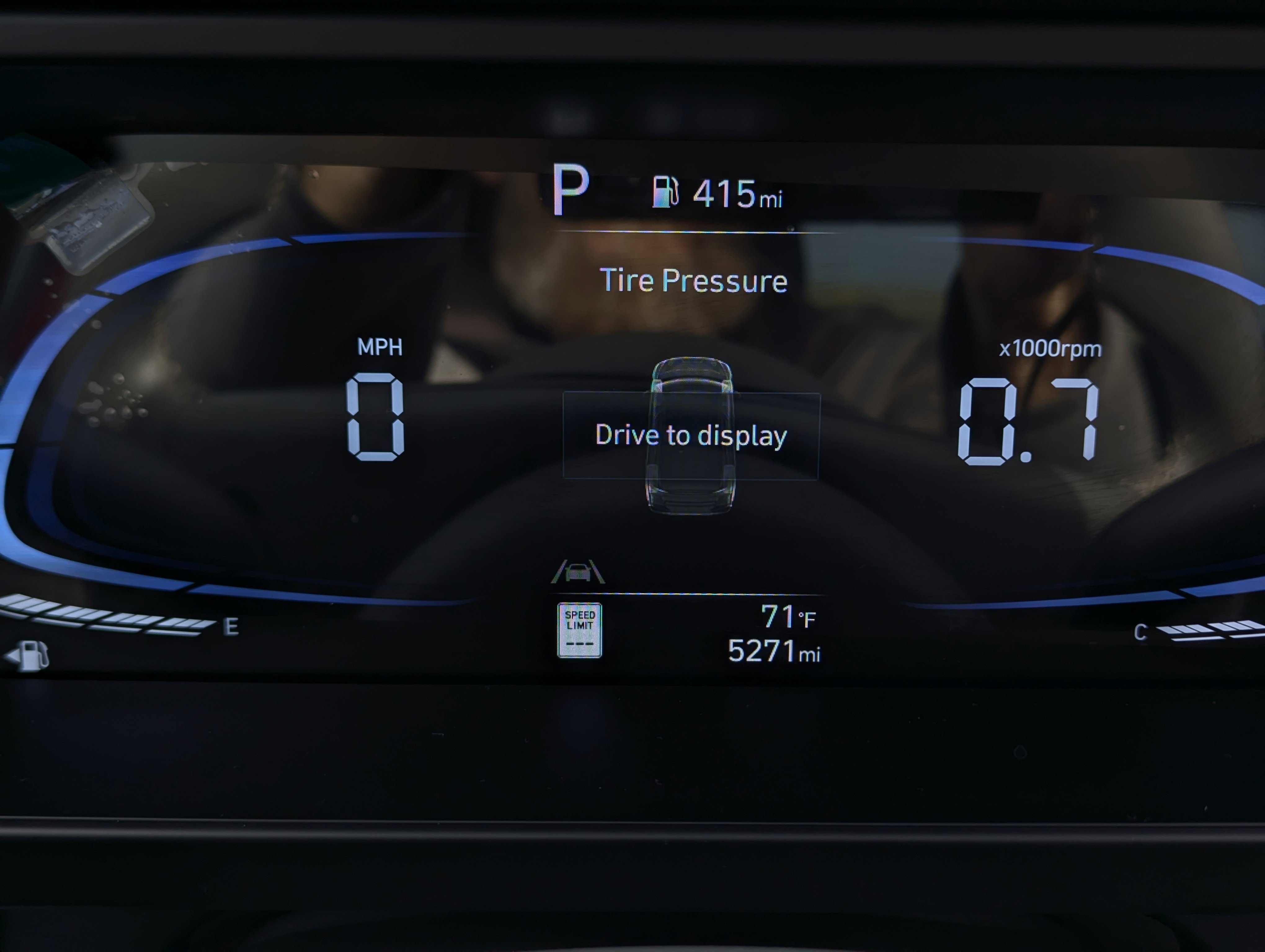 Certified 2025 Hyundai Elantra Sport image 12