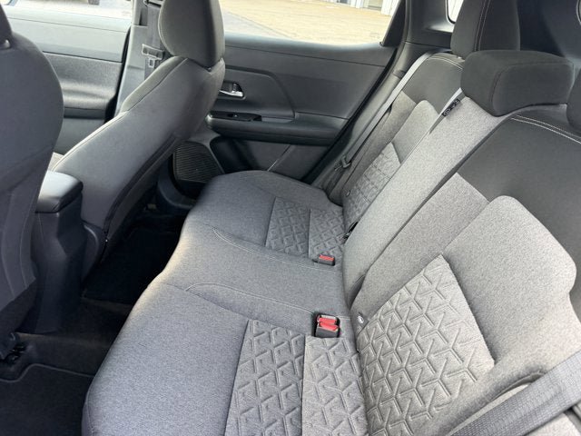 Used 2025 Nissan Kicks SV AWD/4WD image 12