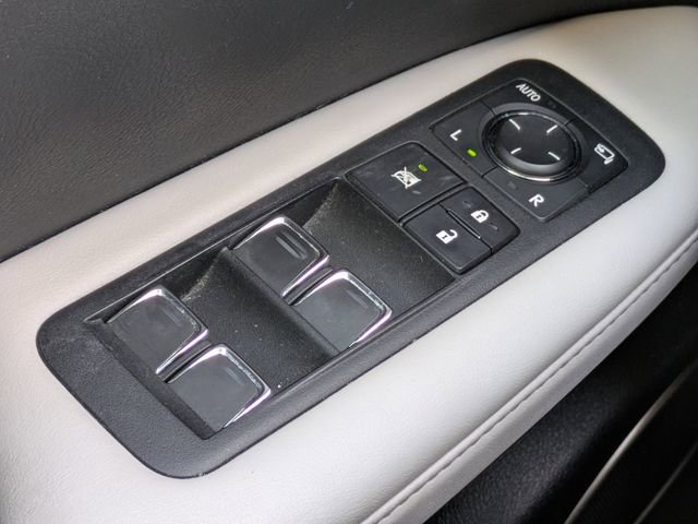 Used 2020 Lexus RX 450h AWD w/ Luxury Package image 27