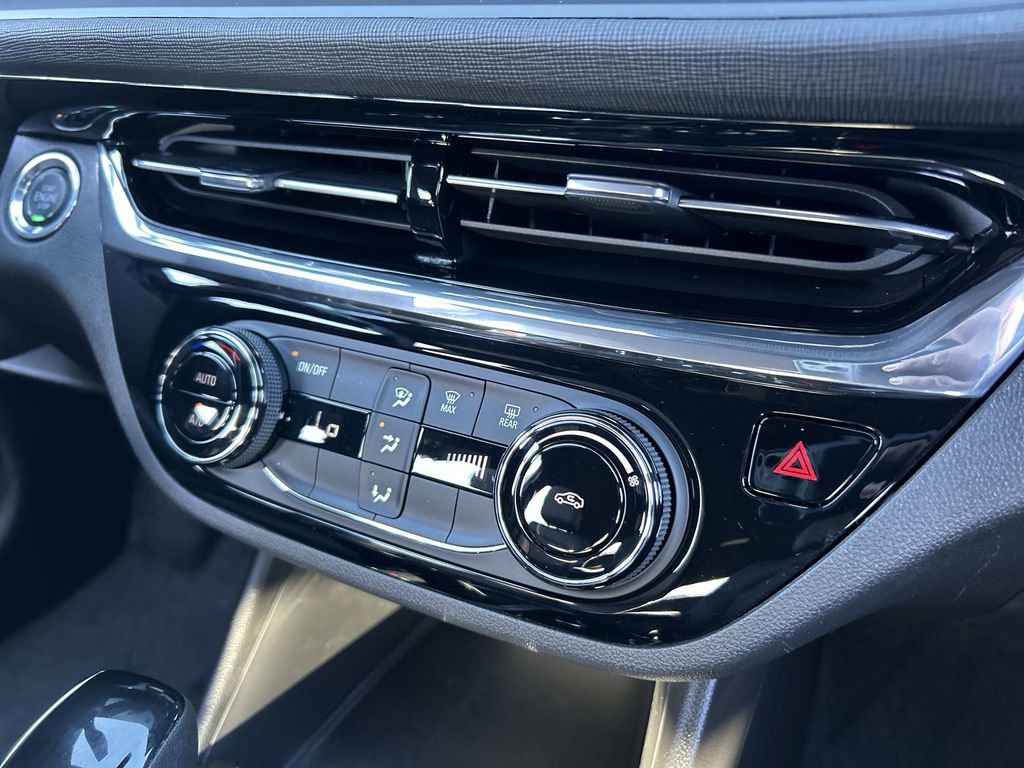 Used 2025 Buick Envista Sport Touring FWD image 21