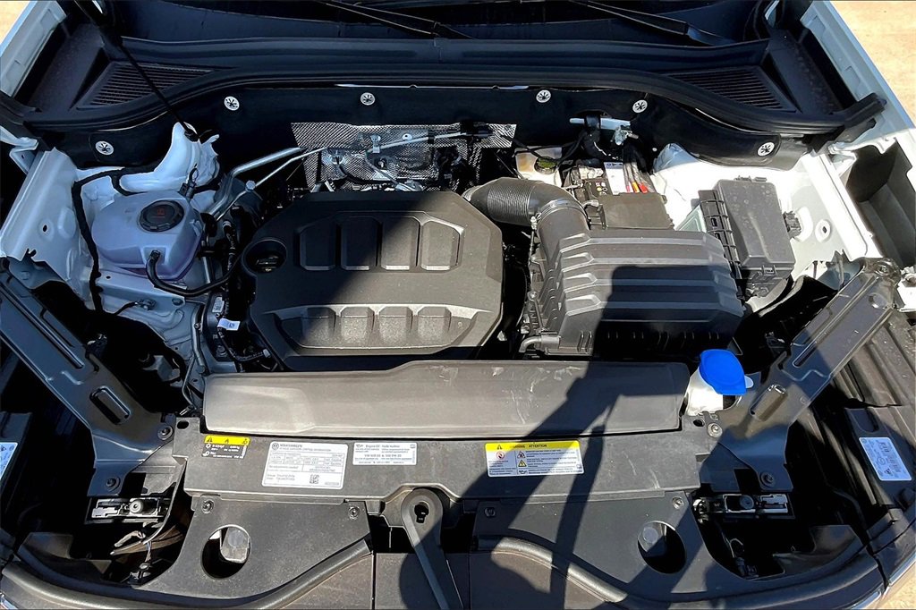 New 2026 Volkswagen Atlas Cross Sport SE image 12