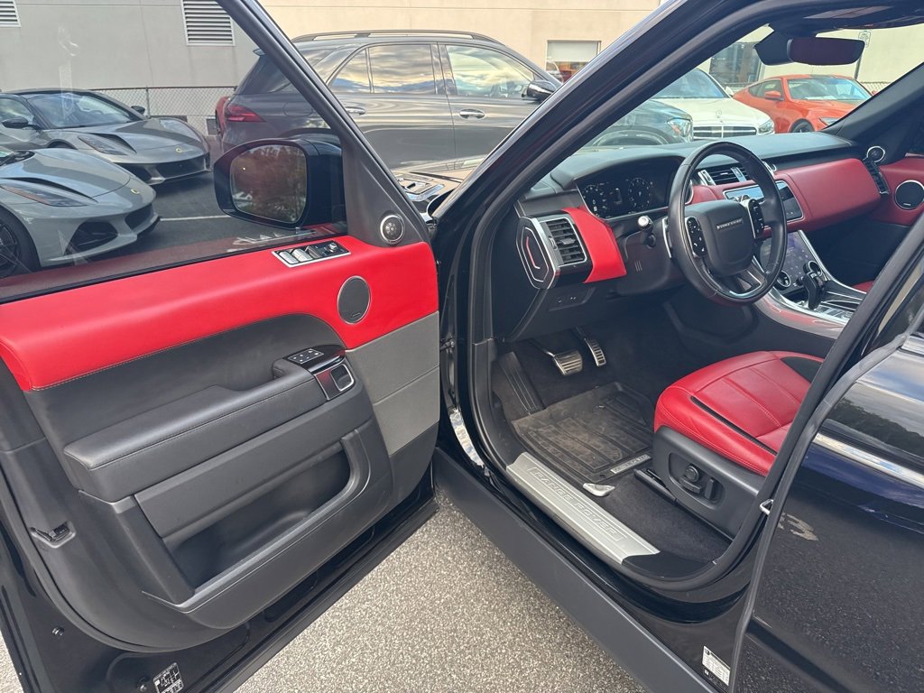 Used 2022 Land Rover Range Rover Sport HSE Dynamic image 14