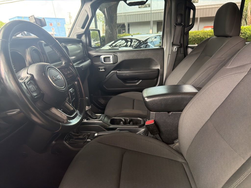 Used 2021 Jeep Gladiator Willys image 15