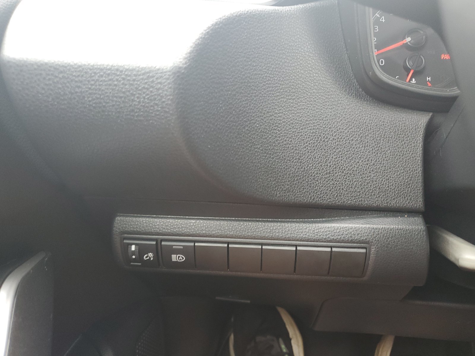 Certified 2021 Toyota Corolla SE FWD image 30