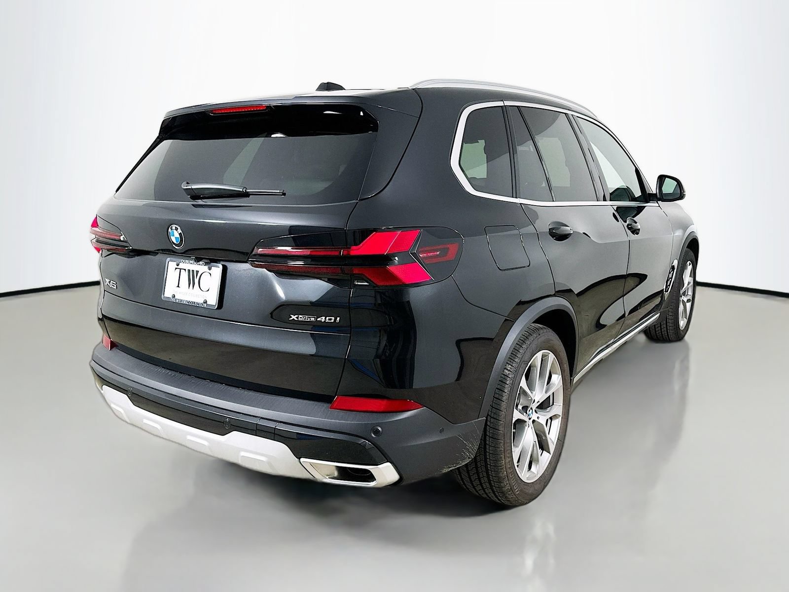New 2026 BMW X5 xDrive40i AWD/4WD image 5