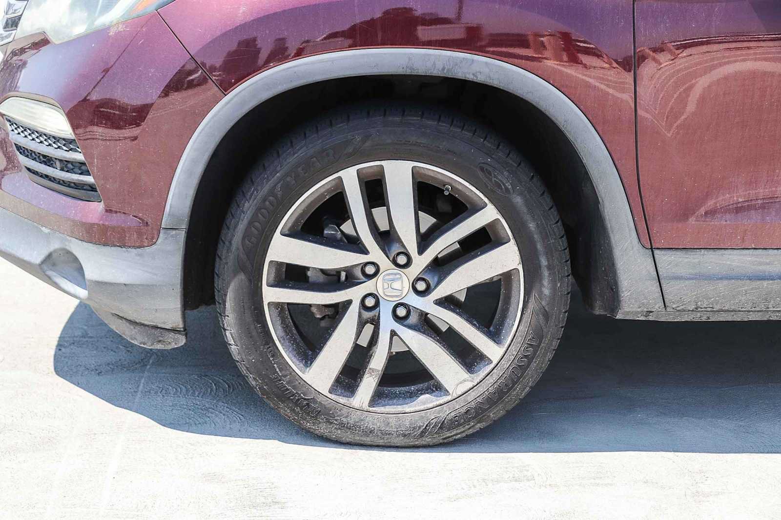Used 2017 Honda Pilot Touring image 11