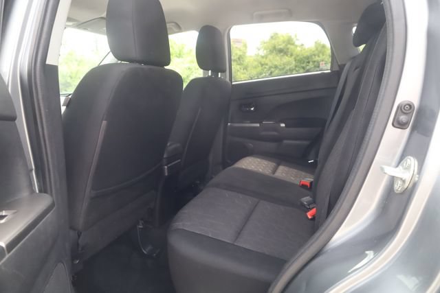 Used 2021 Mitsubishi Outlander Sport SE FWD image 24