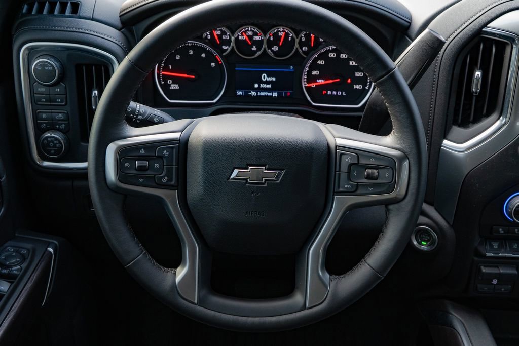 Used 2022 Chevrolet Silverado 3500 LTZ w/ LTZ Plus Package image 15