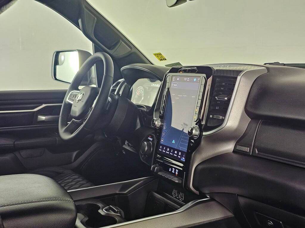 Used 2025 RAM 1500 Big Horn AWD/4WD image 39