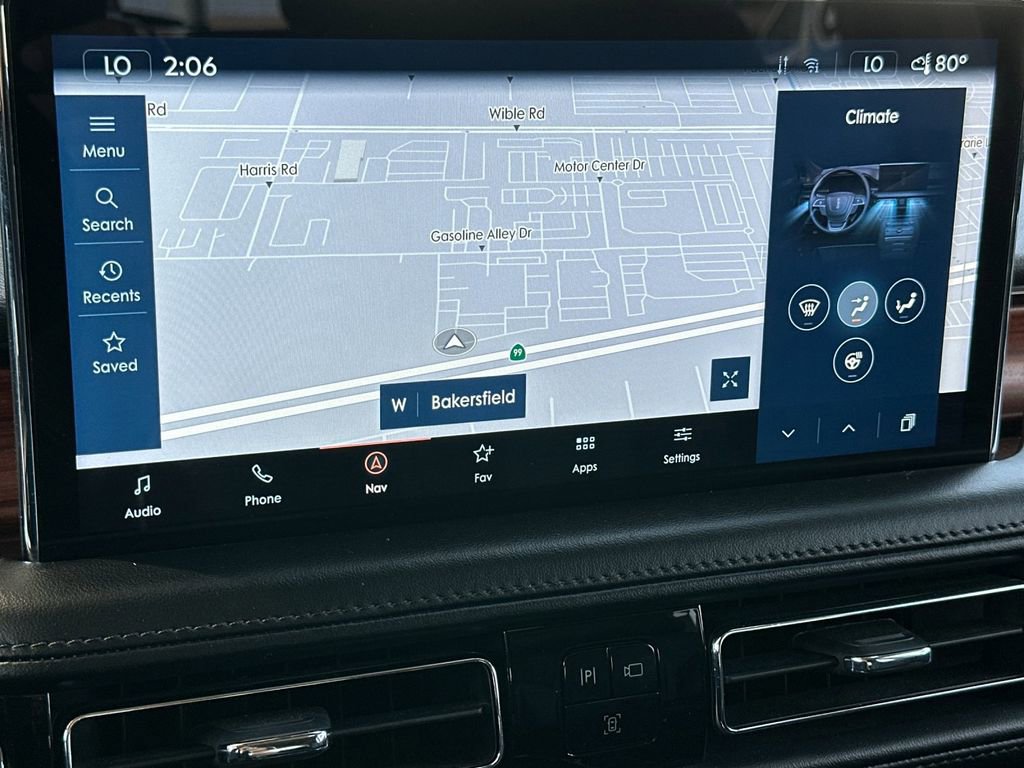 Used 2023 Lincoln Nautilus Reserve w/ Equipment Group 202A image 18