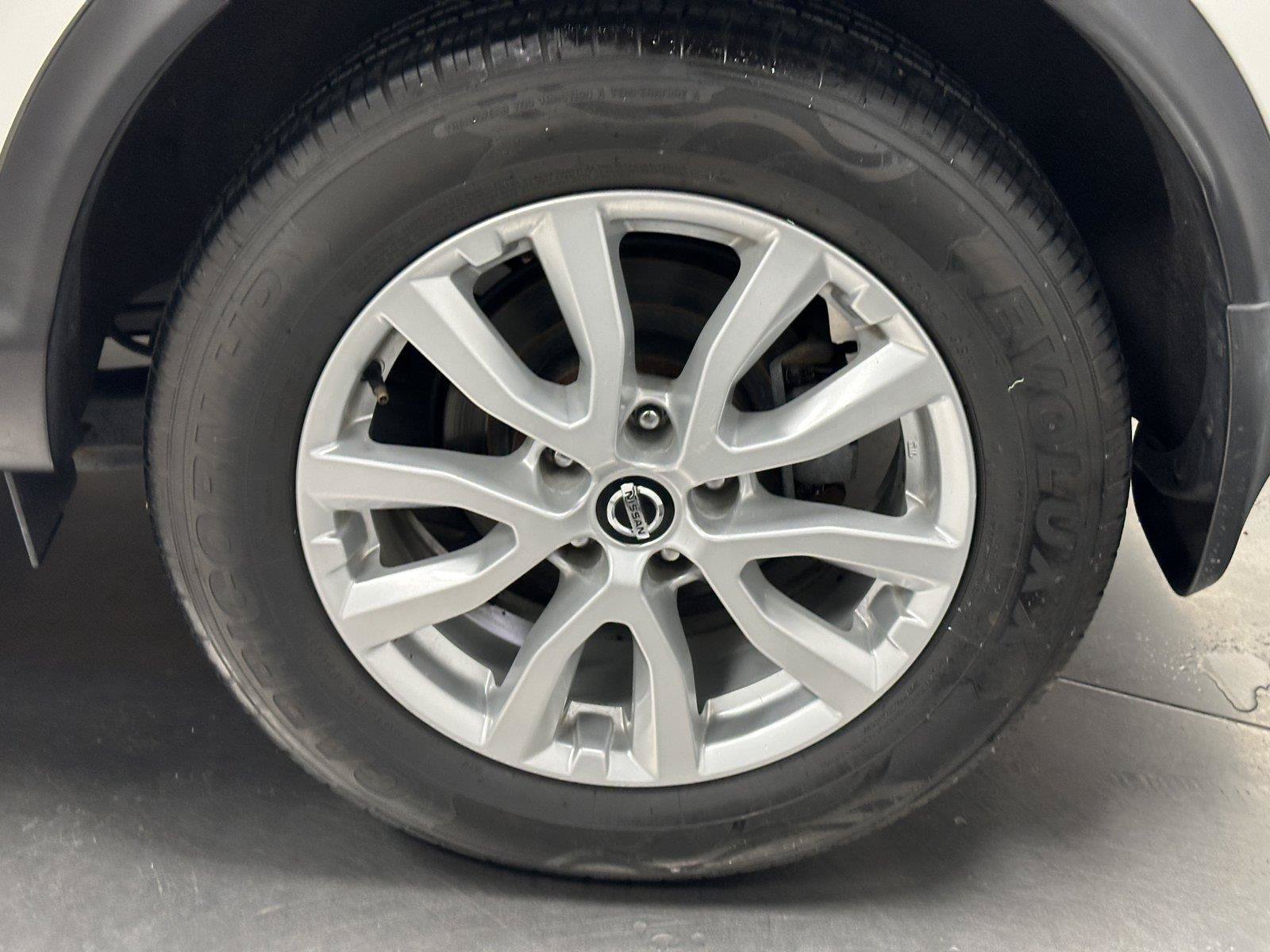 Used 2020 Nissan Rogue Sport S w/ Appearance Package FWD image 19